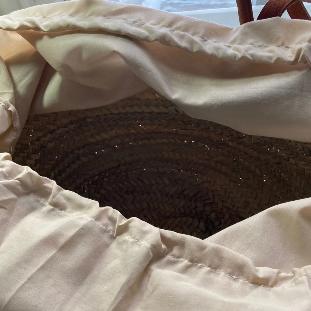 “French Riviera” script: Tan Woven Tote Bag - Picture 9 of 13